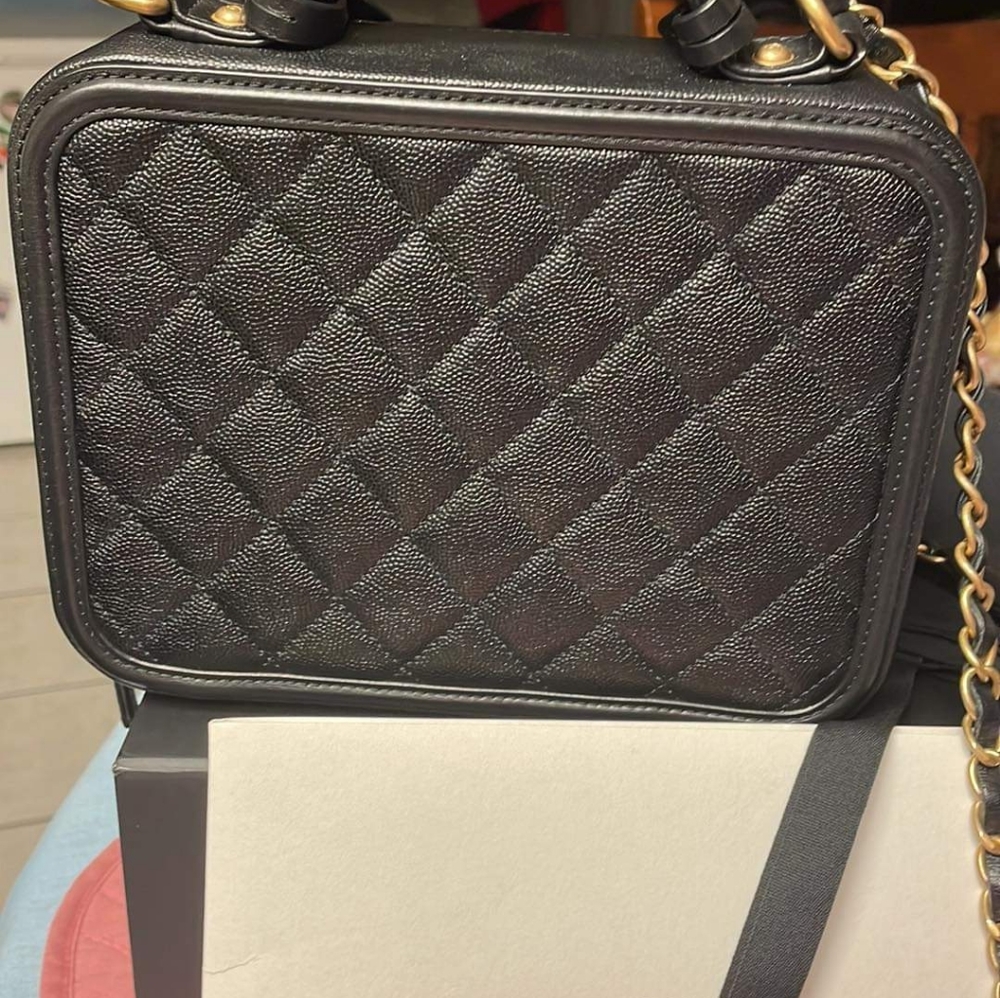 Chanel caviar - Picture 3 of 16